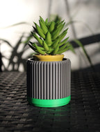 Vaso Portapiante di Design Minimal a Coste – Grigio Antracite e Verde