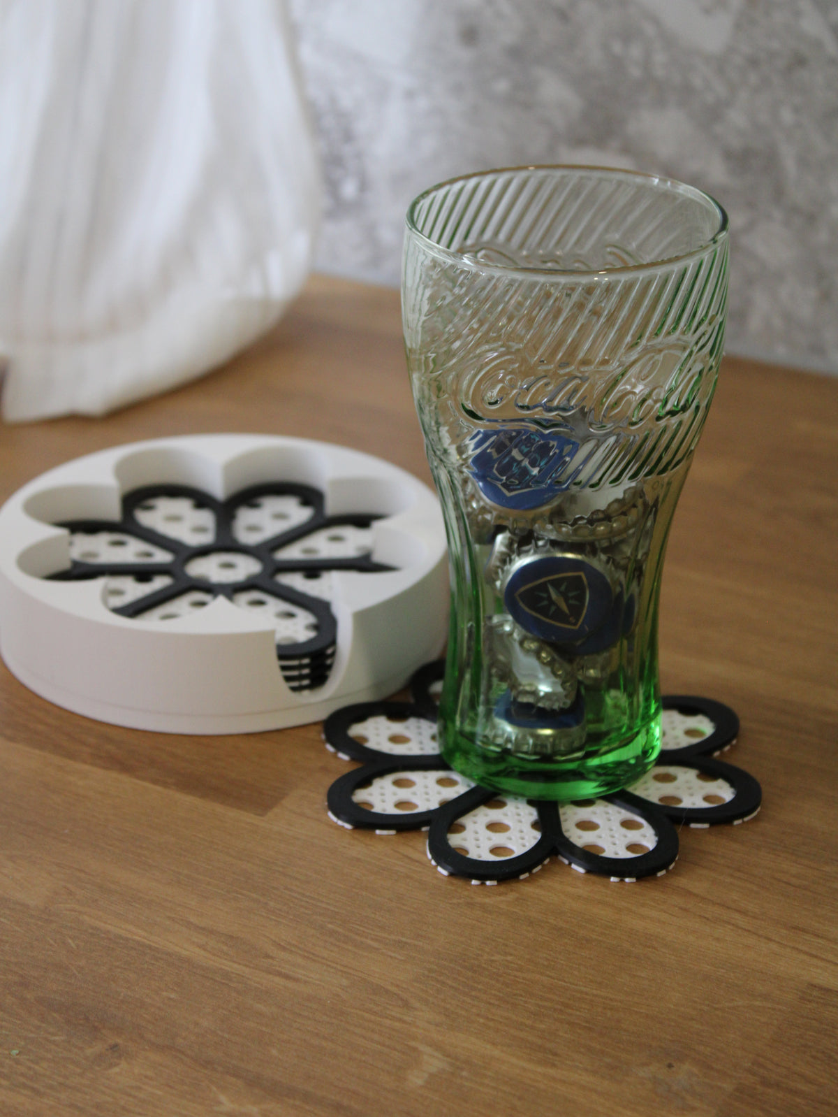 Ensemble de dessous de verre design en forme de fleur avec support assorti - Organiseur moderne
