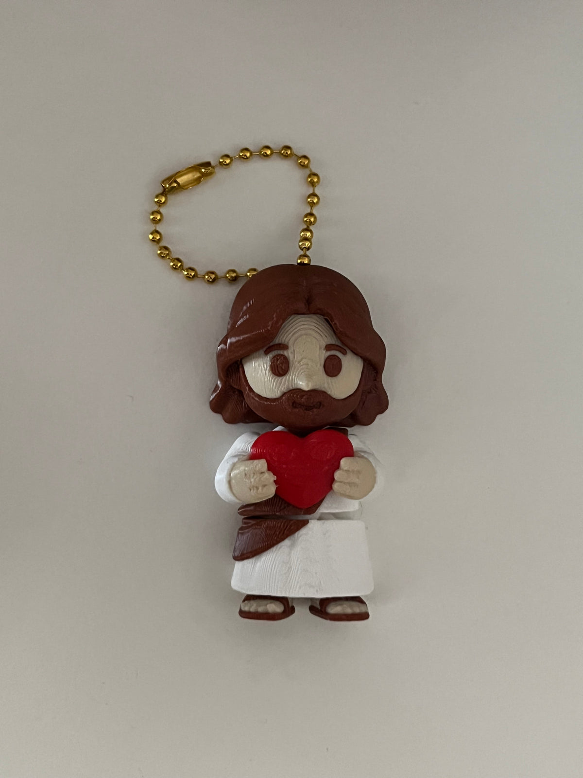 Mini Portachiavi "Chibi Gesù con Cuore" – Statuetta Religiosa Kawaii in Stampa 3D
