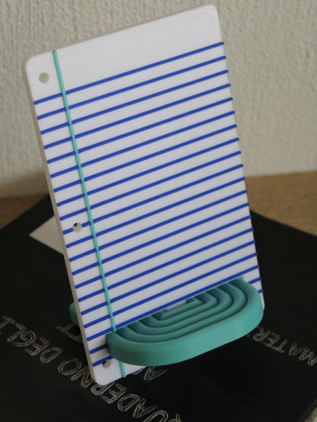 Notebook-Design Smartphone Stand